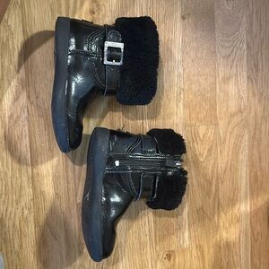 Ugg toddler Gemma boots size 8 toddler